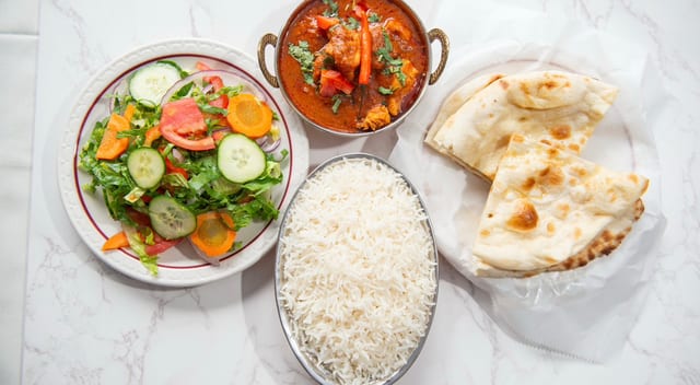 Chicken Vindaloo meal box.